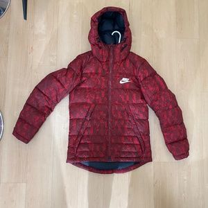 Nike Puffer Jacket In Excellent Condition